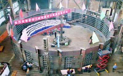 三峽發(fā)電廠7號(hào)機(jī)組組裝現(xiàn)
